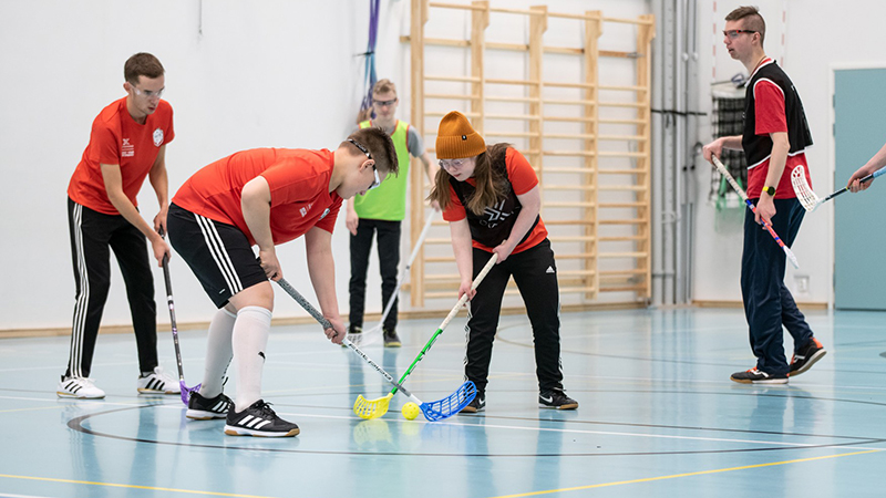 Santas United salibandytreeneistä valokuva.